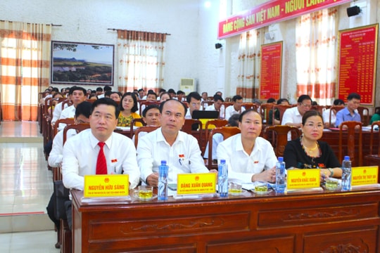 Thị xã Cửa Lò, Anh Sơn, Quế Phong tổ chức kỳ họp HĐND quyết định nhiều nội dung quan trọng