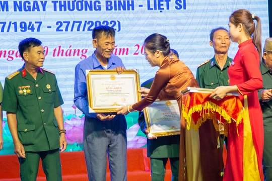 Tỉnh Nghệ An biểu dương người có công tiêu biểu và tập thể, cá nhân làm tốt công tác 'Đền ơn đáp nghĩa' 