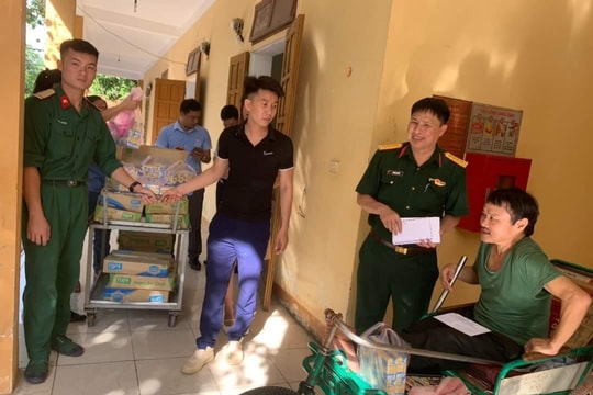 ‘Bữa cơm nghĩa tình’ tại Trung tâm Điều dưỡng Thương binh Nghệ An