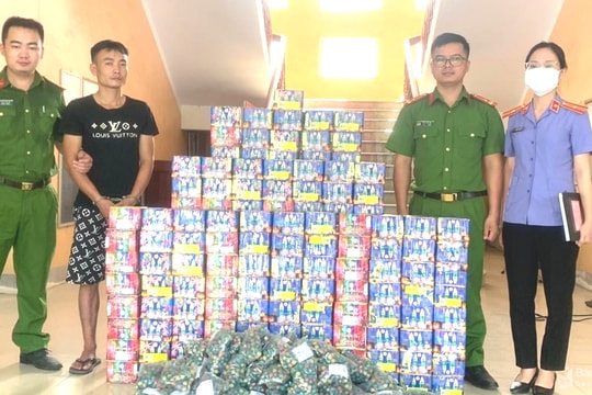 Bắt giữ tài xế vận chuyển 310 kg pháo từ nước ngoài về Nghệ An tiêu thụ