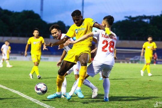 Huấn luyện viên Huy Hoàng bật mí yếu tố giúp Sông Lam Nghệ An thắng đậm Hải Phòng