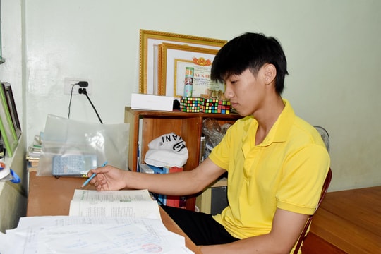 Á khoa khối A toàn tỉnh chia sẻ ước mơ Kỹ sư máy tính