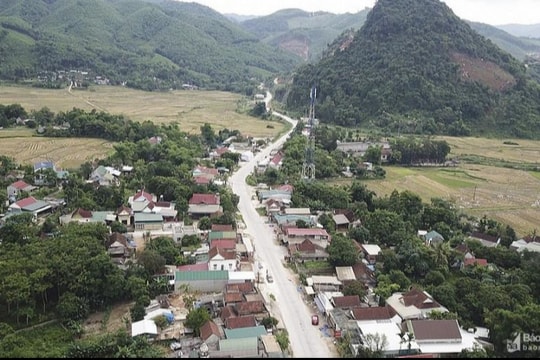 Cử tri Quỳ Hợp kiến nghị xây dựng mương thoát nước trên tuyến Tỉnh lộ 532