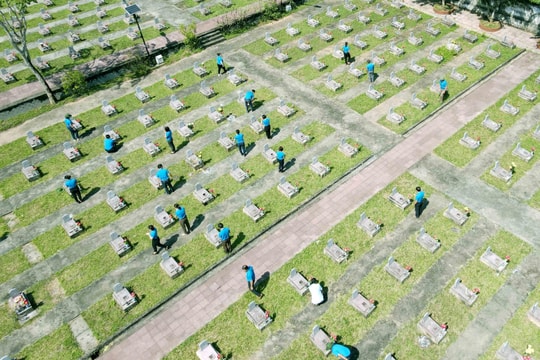 Tháng Bảy tri ân trên Nghĩa trang liệt sĩ quốc tế Đô Lương 