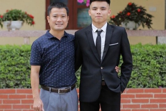 Câu chuyện xúc động phía sau kỳ tích của cậu học trò Ơ Đu 