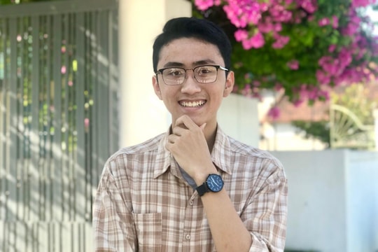 Không 'buông bỏ' nguyện vọng, thí sinh tự do ở Nghệ An đạt Á khoa khối C của tỉnh