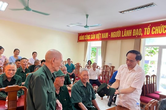 Sở Lao động Thương binh và Xã hội Nghệ An thăm hỏi, động viên thương bệnh binh nặng 