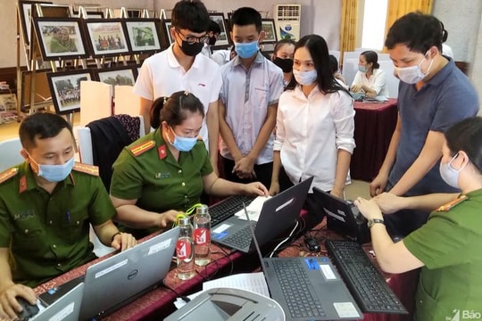 Cử tri thành phố Vinh kiến nghị siết chặt công tác quản lý hộ khẩu