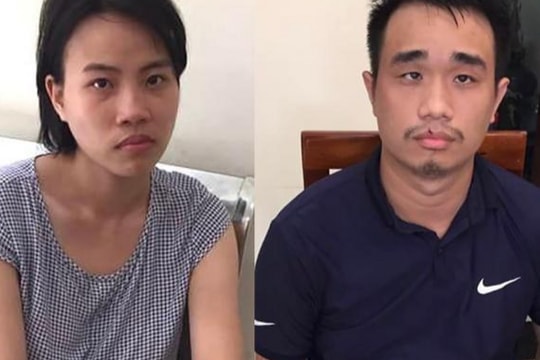 Vợ chồng người trông trẻ hành hạ bé gái 2 tuổi