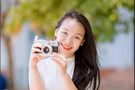 Chuyện chưa kể về nữ sinh thủ khoa toàn tỉnh người dân tộc thiểu số