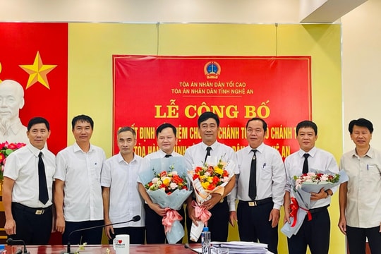 Công bố quyết định bổ nhiệm các lãnh đạo Tòa chuyên trách Tòa án nhân dân tỉnh Nghệ An 