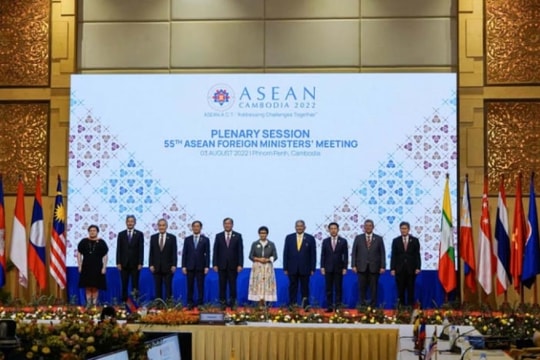 Bộ Ngoại giao Singapore kêu gọi Mỹ và Trung Quốc kiềm chế, tránh làm leo thang căng thẳng