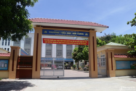 Trường tiểu học ở thành phố Vinh yêu cầu Hội Phụ huynh trả lại tiền 'chạy' giáo viên chủ nhiệm