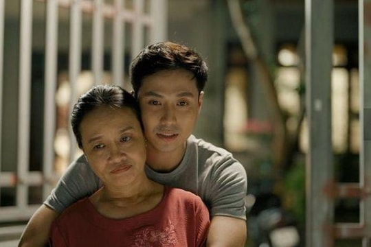 Tuổi hưu giản dị kín đáo của nghệ sĩ Tú Oanh - mẹ Đại úy Vũ phim 'Đấu trí'