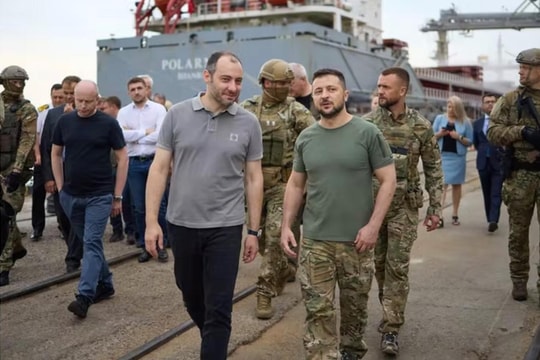 Phương Tây sẽ không để Ukraine vỡ nợ giữa lúc xung đột với Nga?