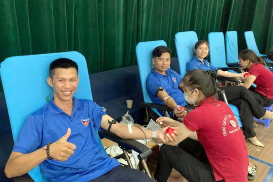 Thanh niên Nghệ An tình nguyện vì cuộc sống cộng đồng