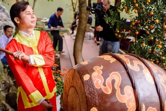 Giữ hồn trống tế