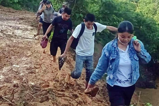 Thương các thầy, cô giáo