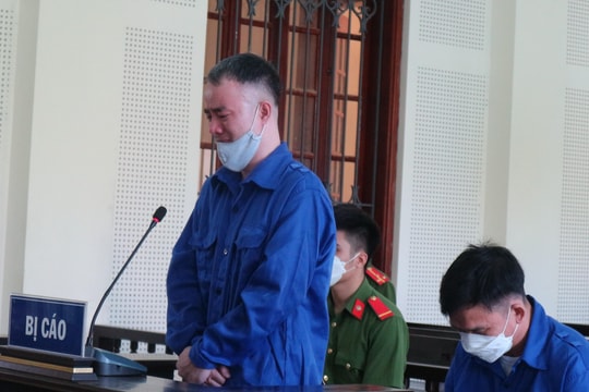 Xét xử cựu cán bộ công an buôn 1,9 kg ma tuý