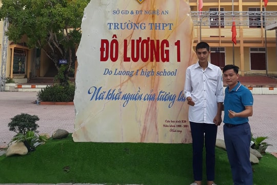 Nam sinh trường làng vượt khó đạt thành tích học tập đáng nể 