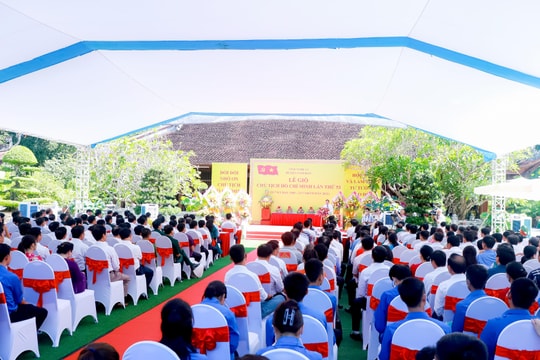 Trang trọng Lễ giỗ Chủ tịch Hồ Chí Minh lần thứ 53 tại Kim Liên, Nam Đàn, Nghệ An