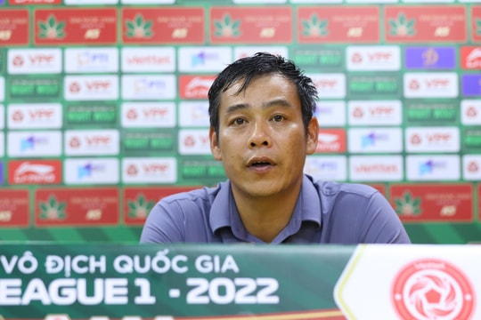 Huấn luyện viên Huy Hoàng: Hàng phòng ngự Sông Lam Nghệ An gặp nhiều sai lầm