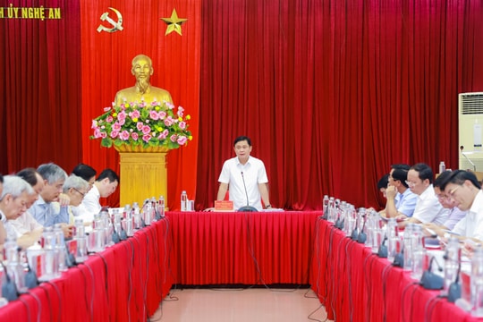 Tổ tư vấn kinh tế - xã hội góp ý xây dựng báo cáo tổng kết 10 năm thực hiện Nghị quyết 26 của Bộ Chính trị về Nghệ An