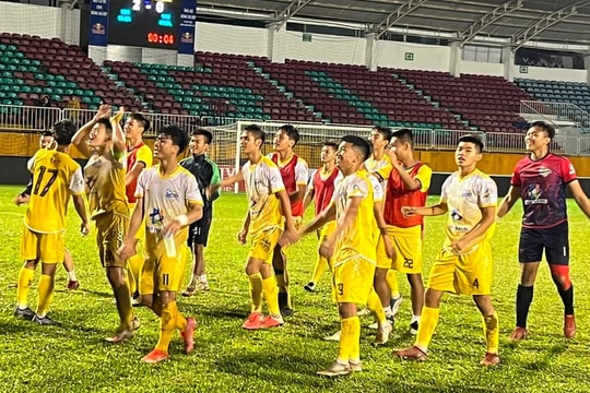 Thi đấu áp đảo trước U15 Hoàng Anh Gia Lai, U15 Sông Lam Nghệ An giành vé vào chung kết