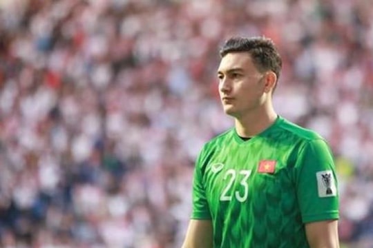 Thủ môn Văn Lâm mắc Covid-19; Sài Gòn FC chìm sâu ở đáy bảng 