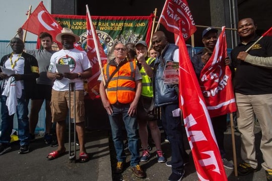 Xứ sương mù: Khủng hoảng và thiếu hành động