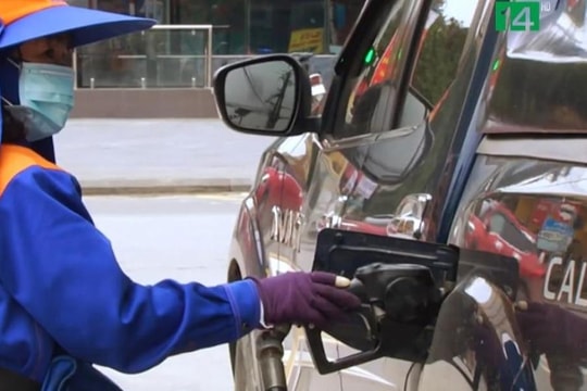 Giá xăng giữ nguyên, giá dầu tăng nhẹ từ 15h00 chiều nay