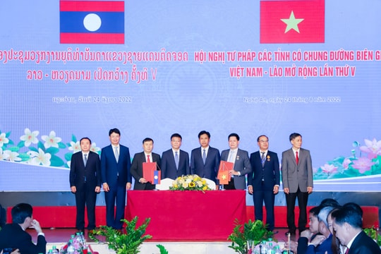 Hội nghị Tư pháp các tỉnh có chung đường biên giới Việt Nam - Lào mở rộng lần thứ V tại Nghệ An