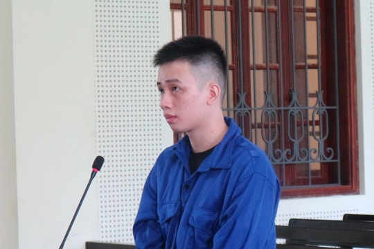 'Trả thù' giúp em trai, anh lái xe tông thẳng vào đám đông