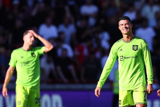 Man Utd gặp khó ở Europa League; Hải Phòng lên nhì bảng V.League 