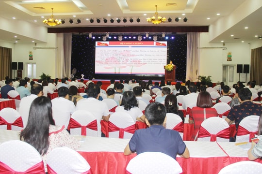 Đảng uỷ Khối Doanh nghiệp tỉnh Nghệ An tập huấn nghiệp vụ công tác xây dựng Đảng cho gần 400 học viên