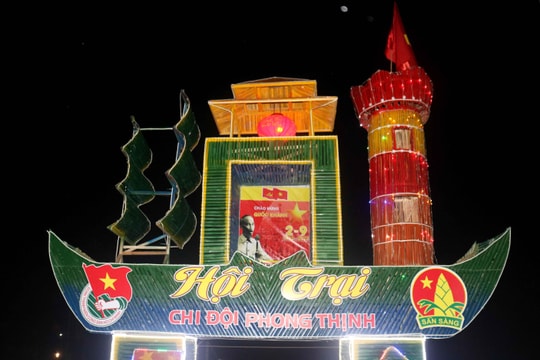 Độc đáo những sản phẩm đón Tết Độc lập làm bằng tre ở Nghệ An