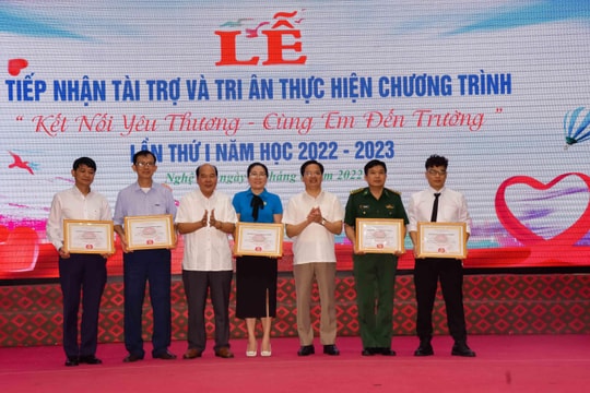 Nghệ An: Hơn 6,3 tỷ đồng ủng hộ Chương trình 'Kết nối yêu thương - cùng em đến trường'