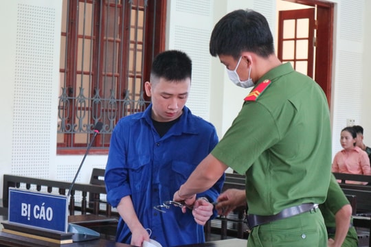 Ngày trả giá của gã trai giết người rồi trốn biệt tích