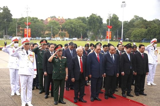 Lãnh đạo Đảng và Nhà nước viếng Chủ tịch Hồ Chí Minh nhân dịp Quốc khánh 2/9