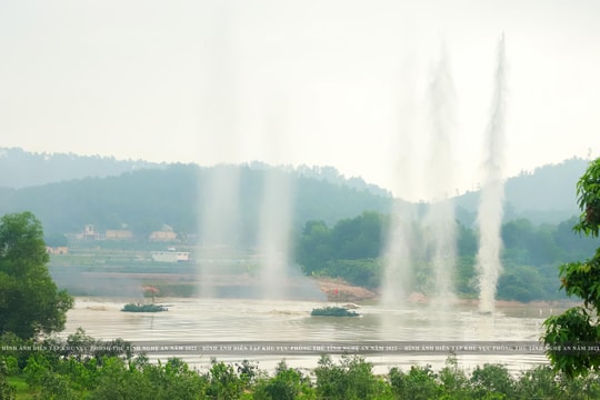 Củng cố vững chắc thế trận, bảo vệ Tổ quốc 'từ sớm, từ xa'