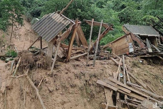 Mưa lũ gây thiệt hại nặng ở huyện biên giới Kỳ Sơn