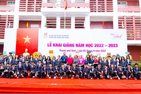 Lễ khai giảng đầu tiên của TH School tại cơ sở Vinh - Nghệ An