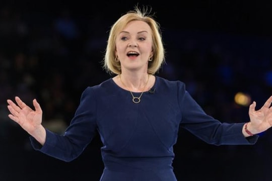 Chân dung tân Thủ tướng Anh Liz Truss