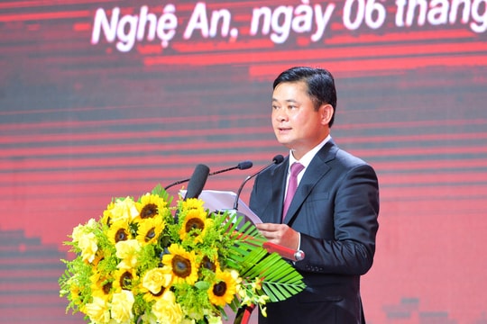 Học tập tấm gương đạo đức sáng ngời, kế tục xứng đáng sự nghiệp vẻ vang của Tổng Bí thư Lê Hồng Phong