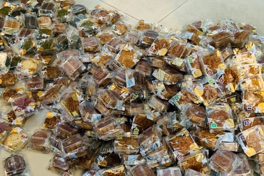 Xử lý cơ sở kinh doanh bánh Trung thu 'hai không' rao bán qua mạng xã hội