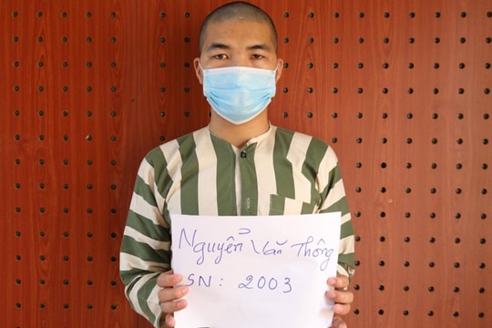 Để điện thoại hớ hênh, bà chủ bị nhân viên mở app 'chôm' gần 100 triệu đồng