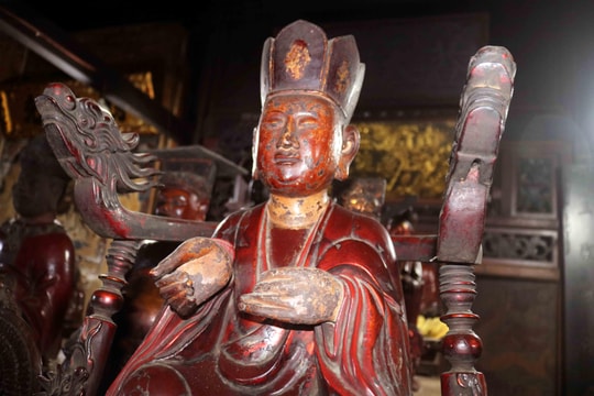 Ngôi đền lưu giữ nhiều tượng Phật cổ bậc nhất Nghệ An
