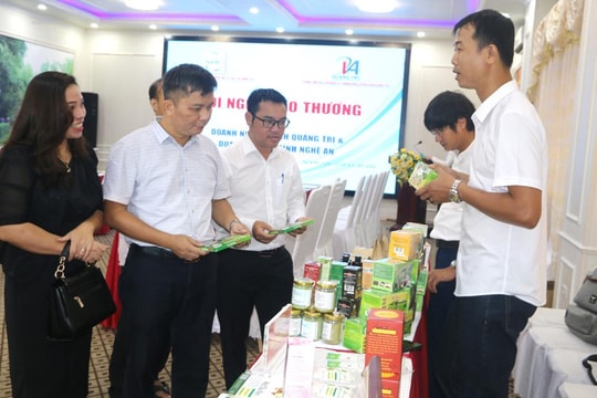 Gặp gỡ giao thương giữa doanh nghiệp 2 tỉnh Nghệ An và Quảng Trị