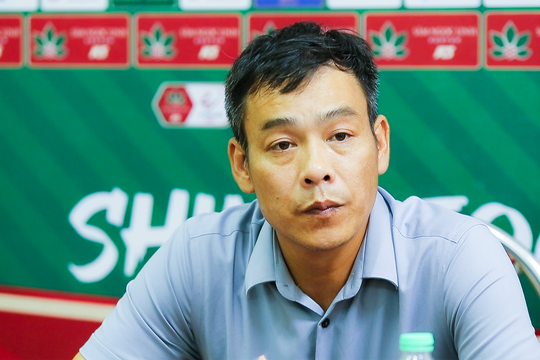 Huấn luyện viên Huy Hoàng: 'Tôi nghĩ bàn thắng thứ 2 của SHB Đà Nẵng đã rơi vào thế việt vị'