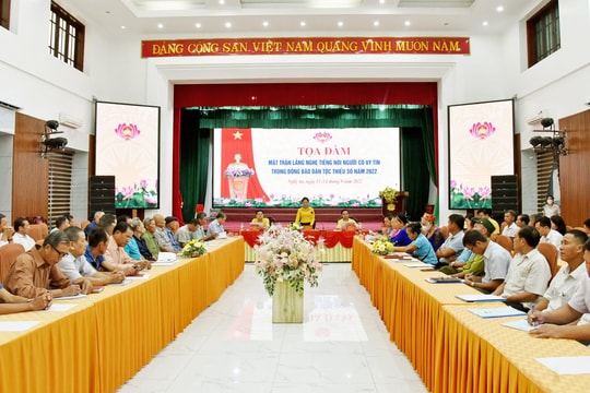 Lắng nghe tiếng nói người có uy tín trong đồng bào dân tộc thiểu số 